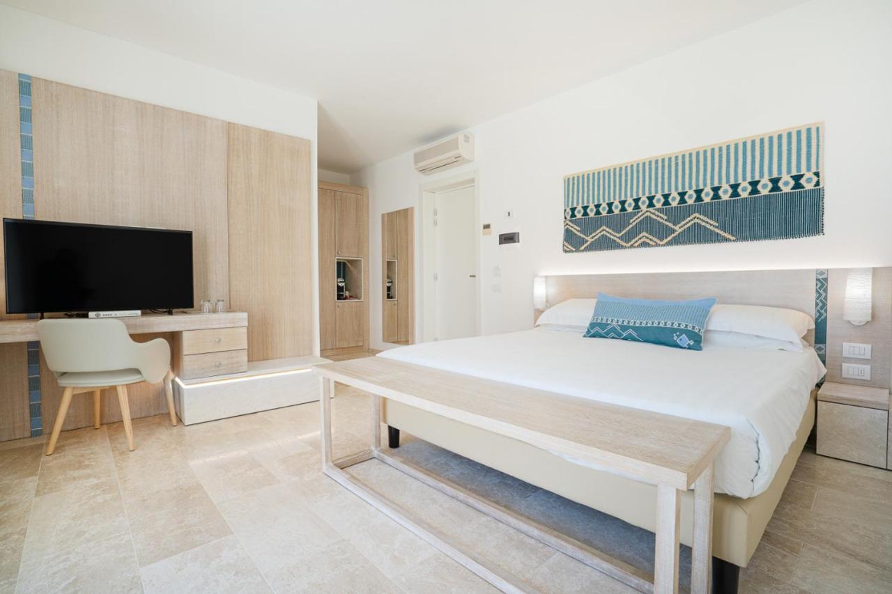 Felix Hotels - Hotel La Coluccia Санта-Тереза-Галлура Экстерьер фото