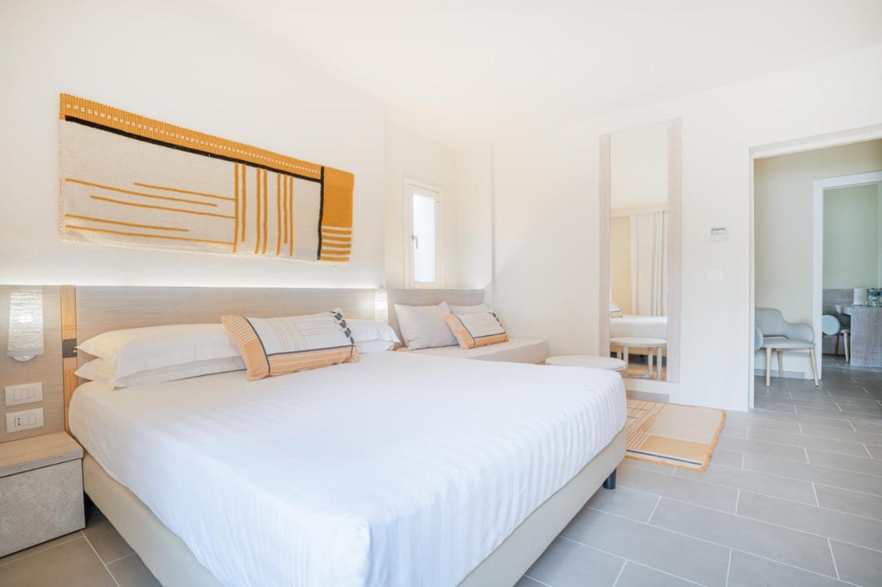 Felix Hotels - Hotel La Coluccia Санта-Тереза-Галлура Экстерьер фото